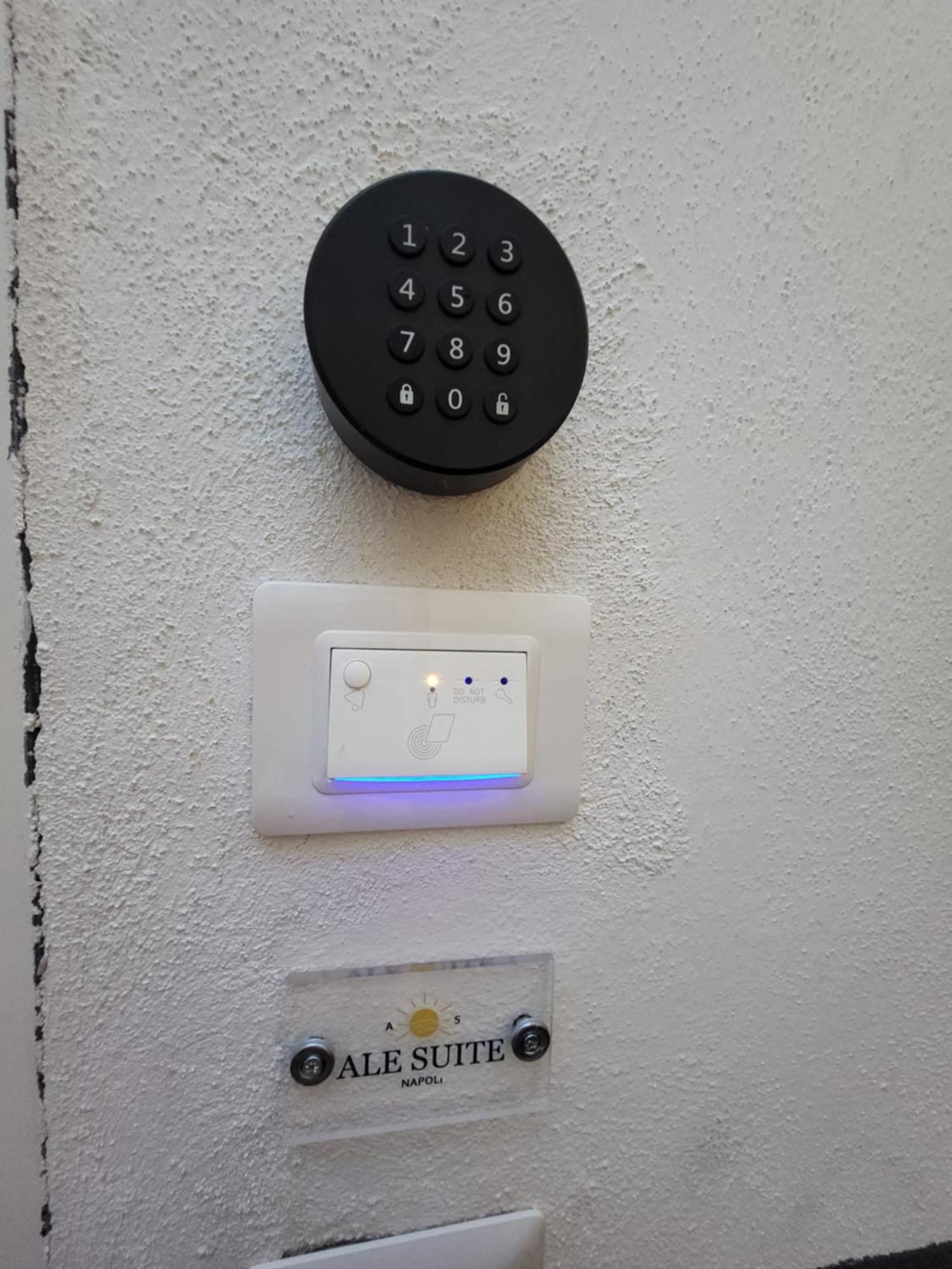 Alesuite Неаполь Экстерьер фото